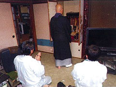 お墓のクリーニング